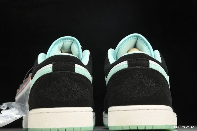 Rep Jordan Island CQ9828-131 Low Air 1 Green 0731